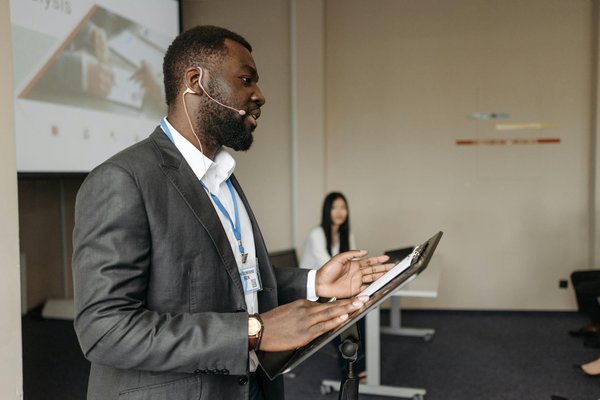 L'Impact de la Réalité Virtuelle sur le E-commerce
